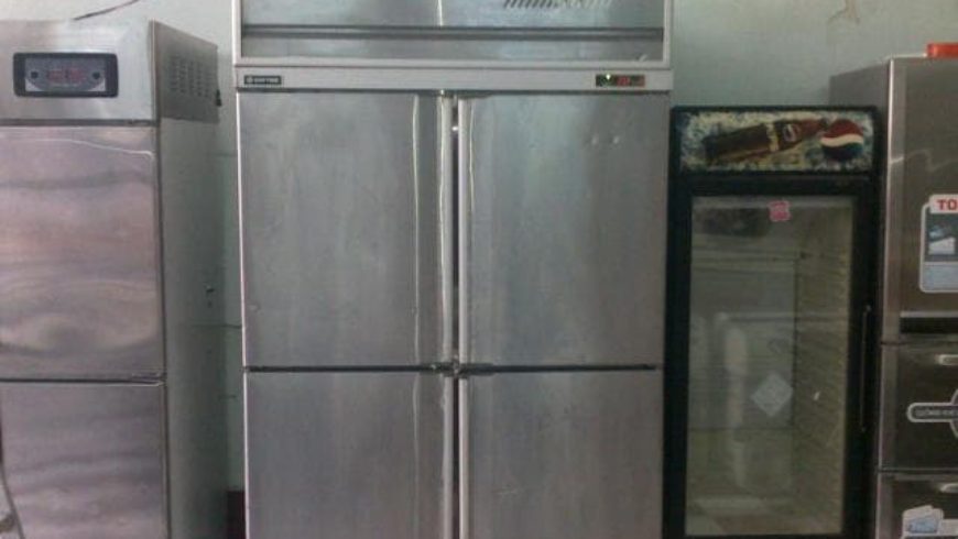 Hướng dẫn vệ sinh tủ lạnh trong bếp công nghiệp
